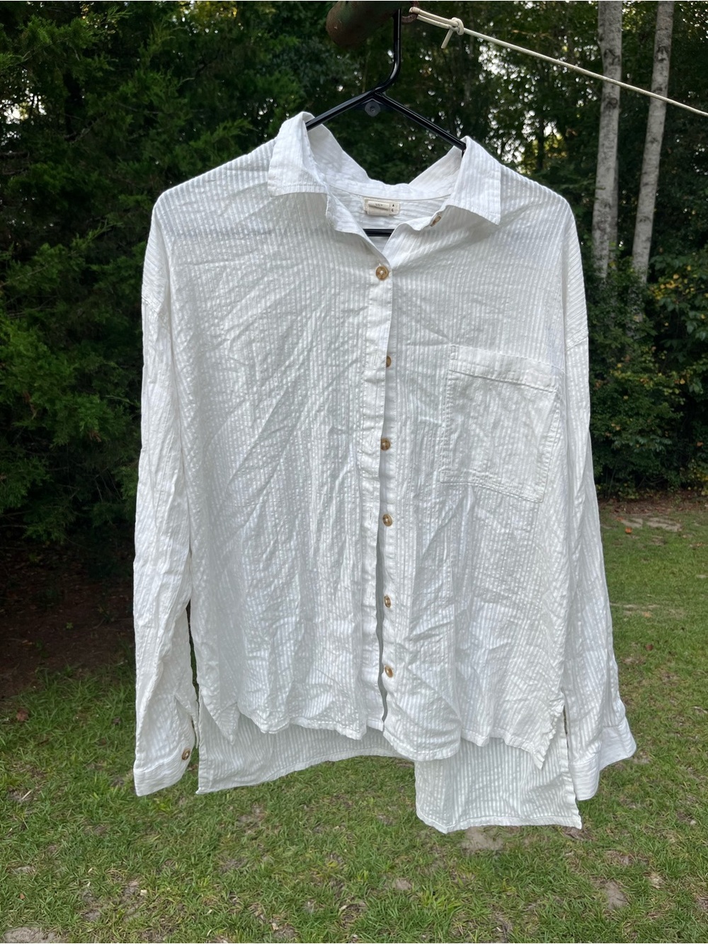 Billabong White Textured Stripe Long-Sleeve Button-Down Shirt